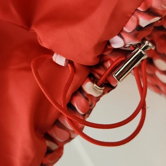 Rare ESCADA Puffer Down Filled Full Zip Jacket Lipstick Print Fur Hood Size 42 Puffers